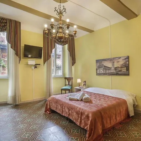 Corte Delle Uova Centro Storico Piazza San Michele Lucca